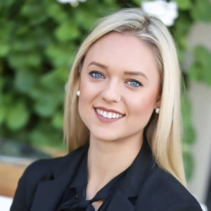 Abigail Shirvinski headshot