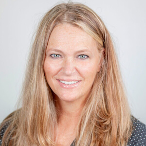 Cheri Brown headshot